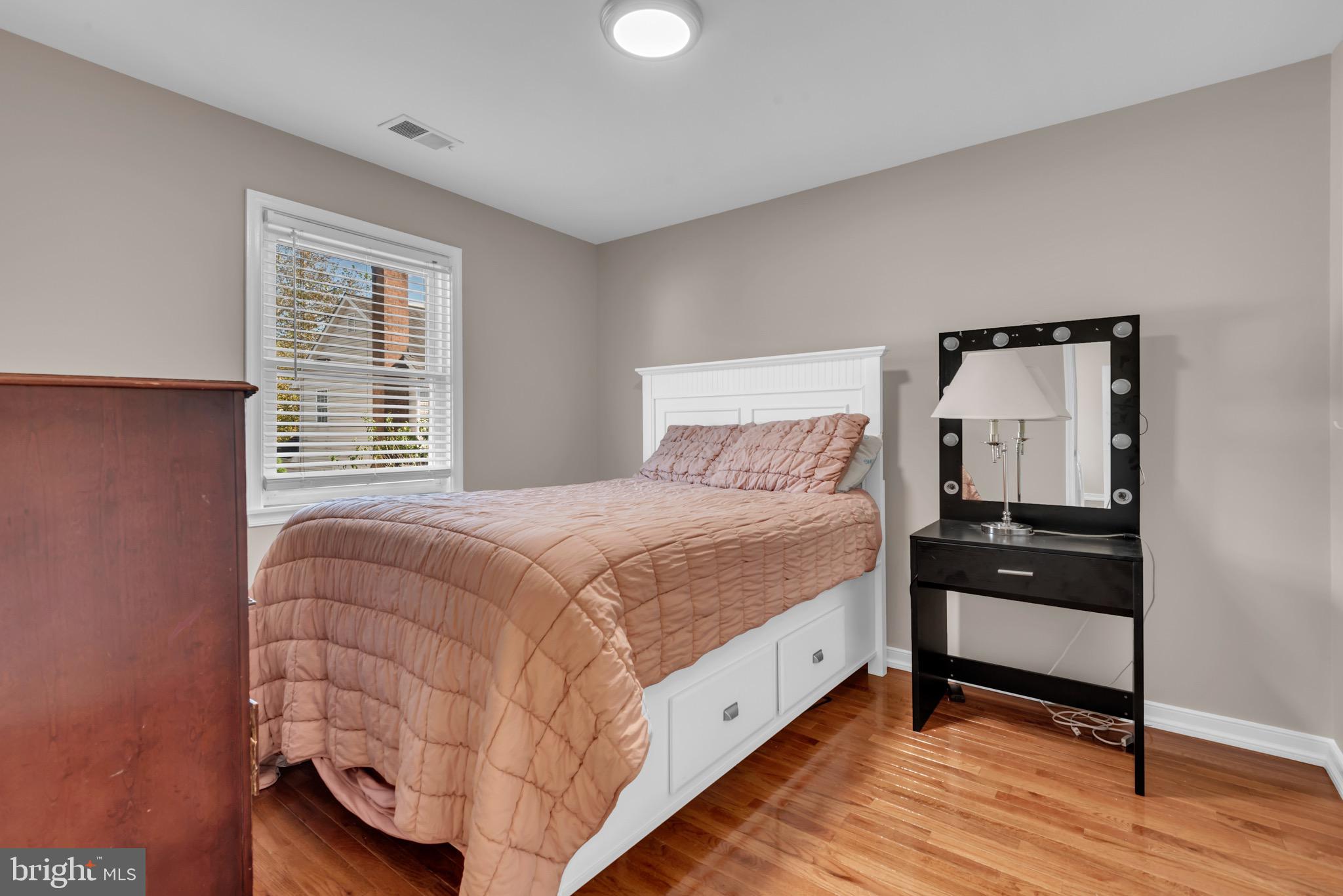 STRATFORD DOWNS - Residential