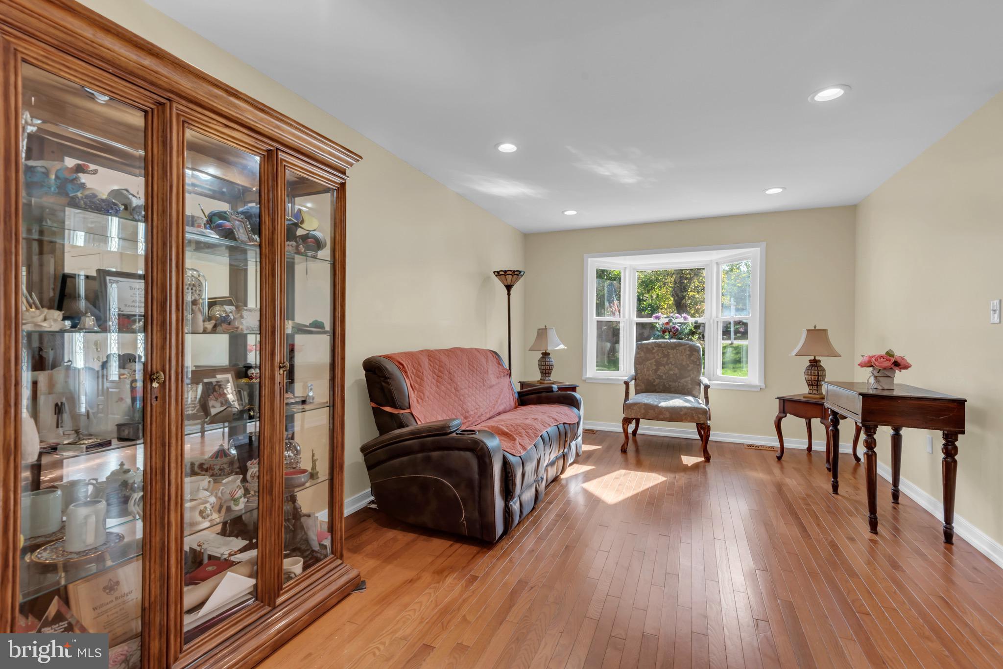 STRATFORD DOWNS - Residential