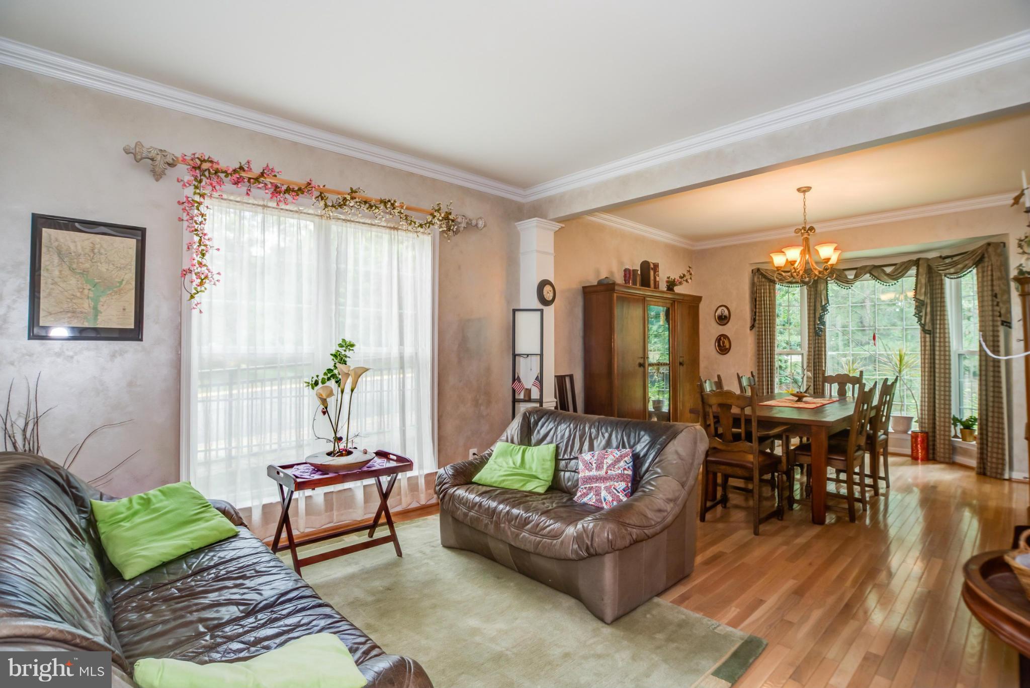 THE COURTS OF FOX MILL - Residential Lease