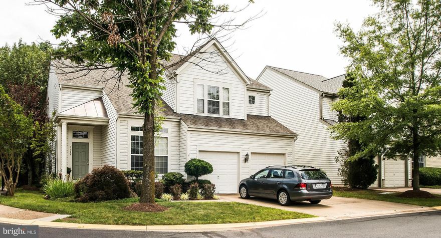 FANTASTIC NEW PRICE!! NOT TO BE MISSED!!  Beautiful corner lot home, original owner, in desirable Courts of Fox Mill. Gourmet Kitchen w/center island.  All hardwood main level. Fantastic deck for relaxing and grilling. Full finished basement w/ work shop. Close to Reston Town Center and metro stops.  Easy access off toll road.  This home is not to be missed.  Go and Show.  Vacant