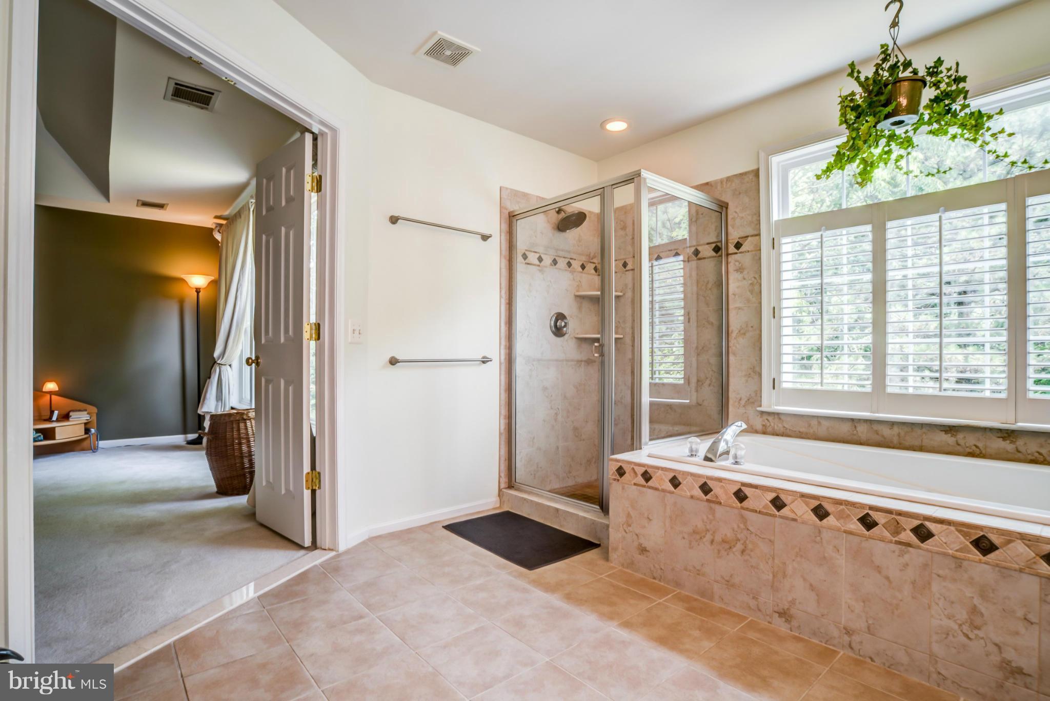 THE COURTS OF FOX MILL - Residential Lease