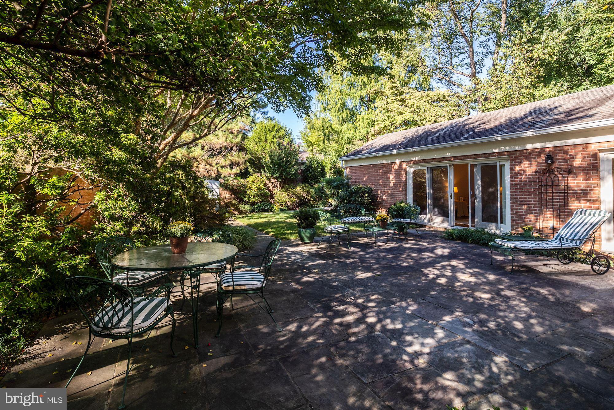 OVERLOOK AT LEISURE WORLD - Residential