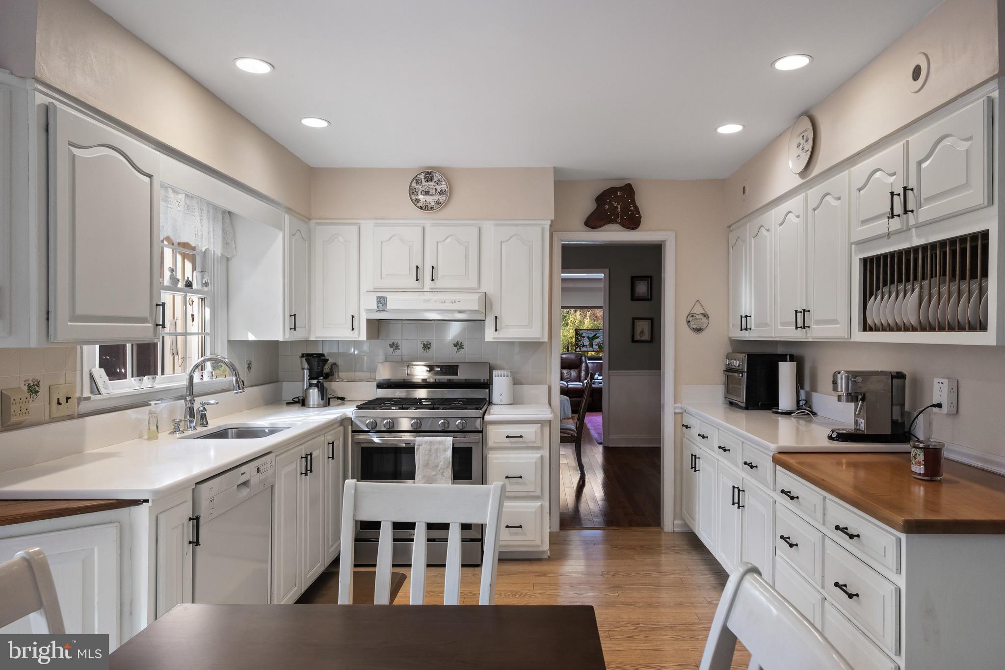 OAKWOOD LAKES - Residential