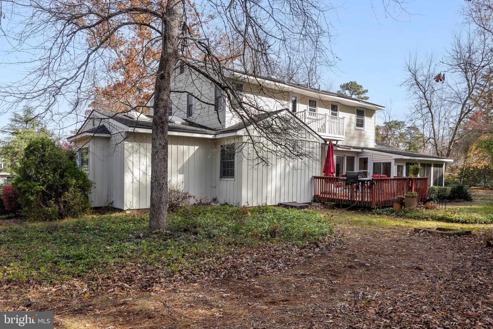 OAKWOOD LAKES - Residential