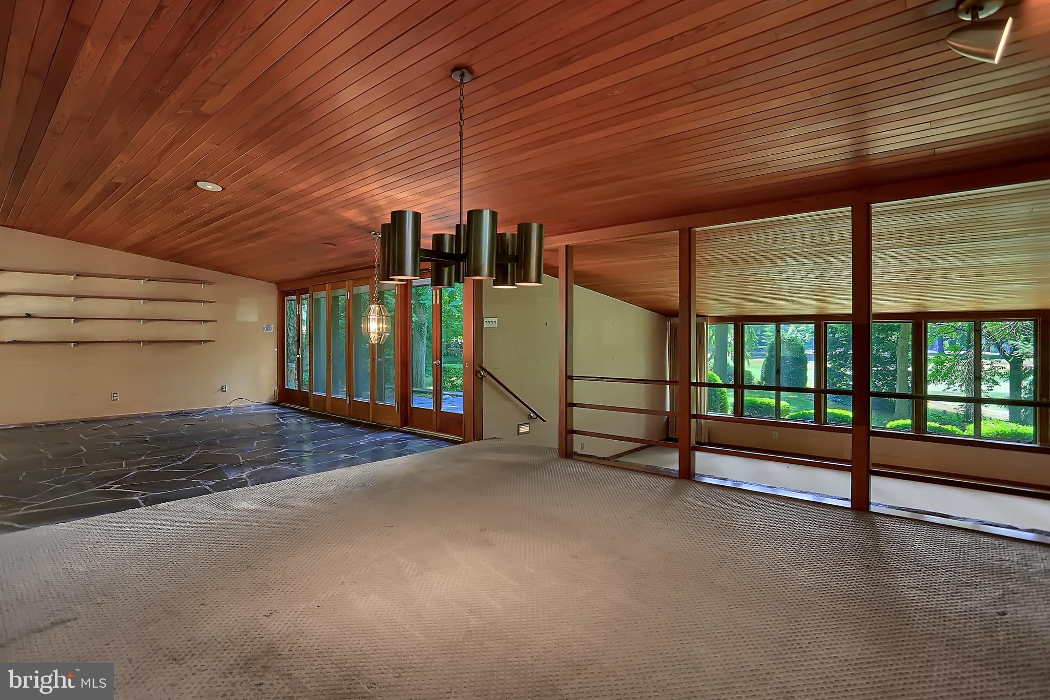 FOUNTAIN HEAD - Residential