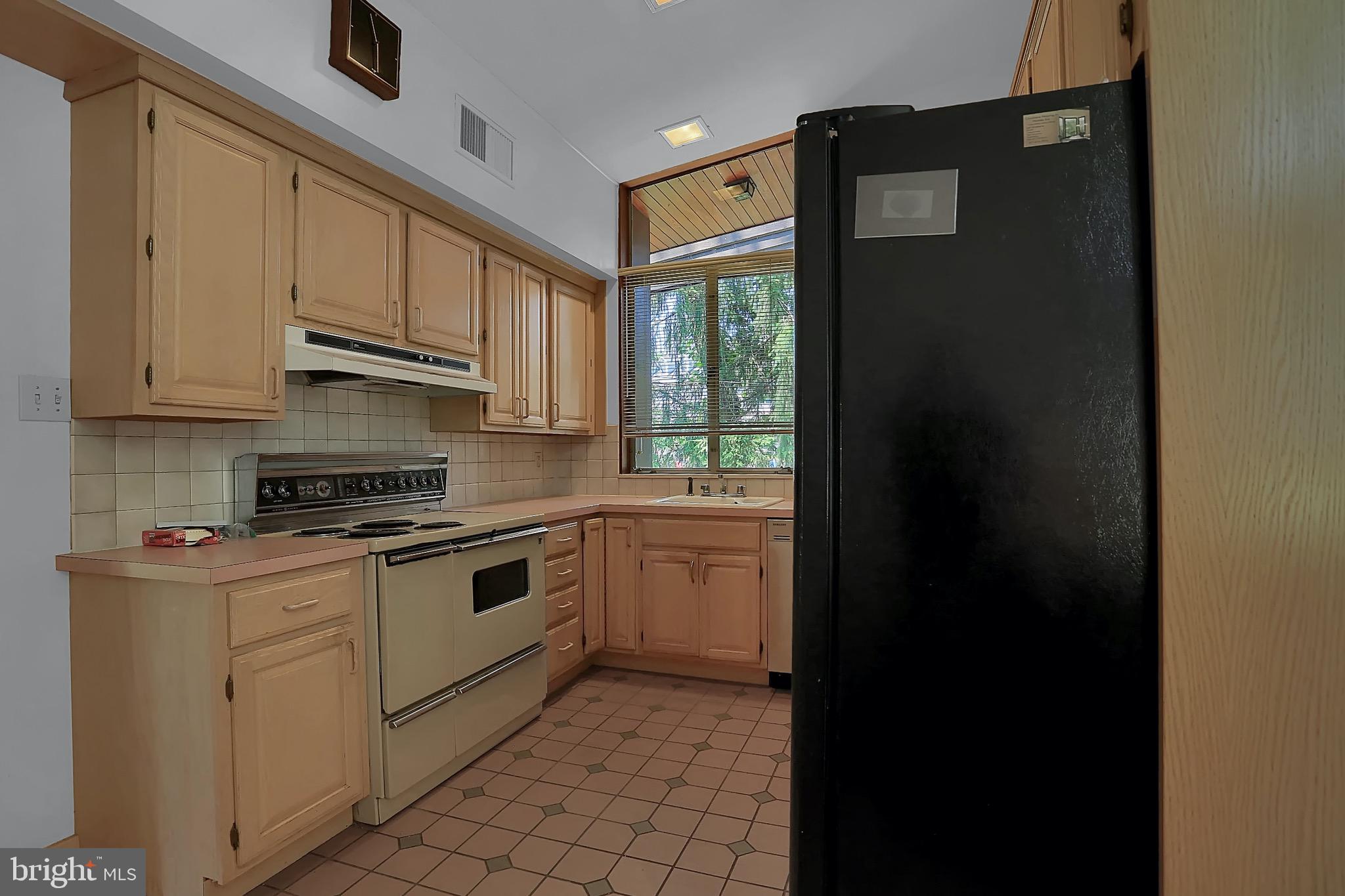 FOUNTAIN HEAD - Residential