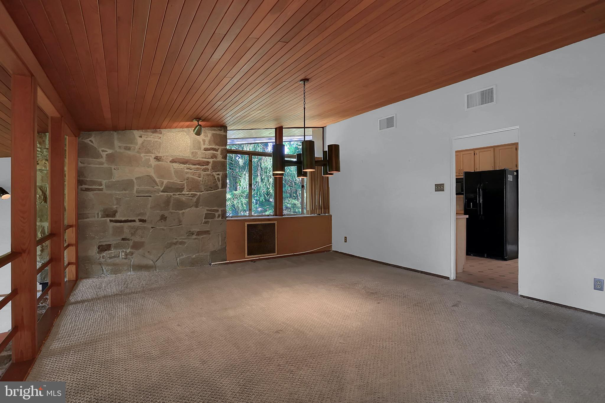 FOUNTAIN HEAD - Residential