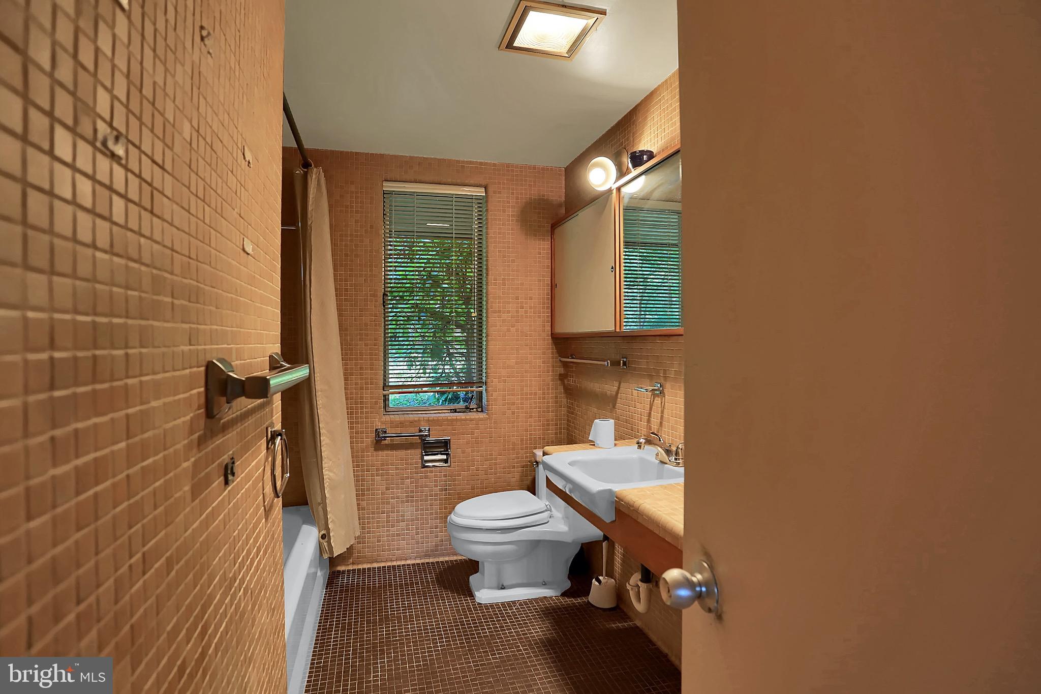 FOUNTAIN HEAD - Residential