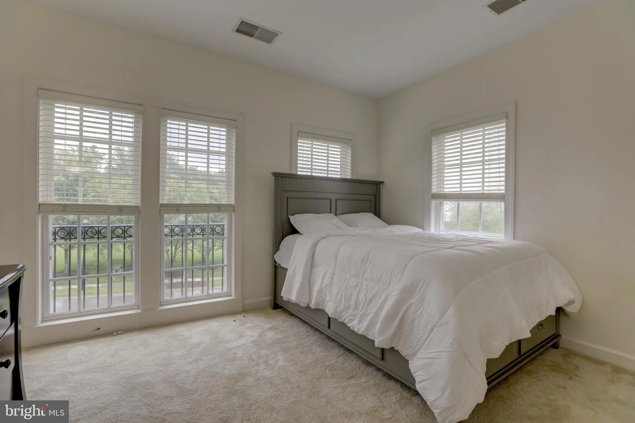 Perry Hall, Maryland 21128, United States, 4 Bedrooms Bedrooms, ,5 BathroomsBathrooms,Residential,Contingent,121475