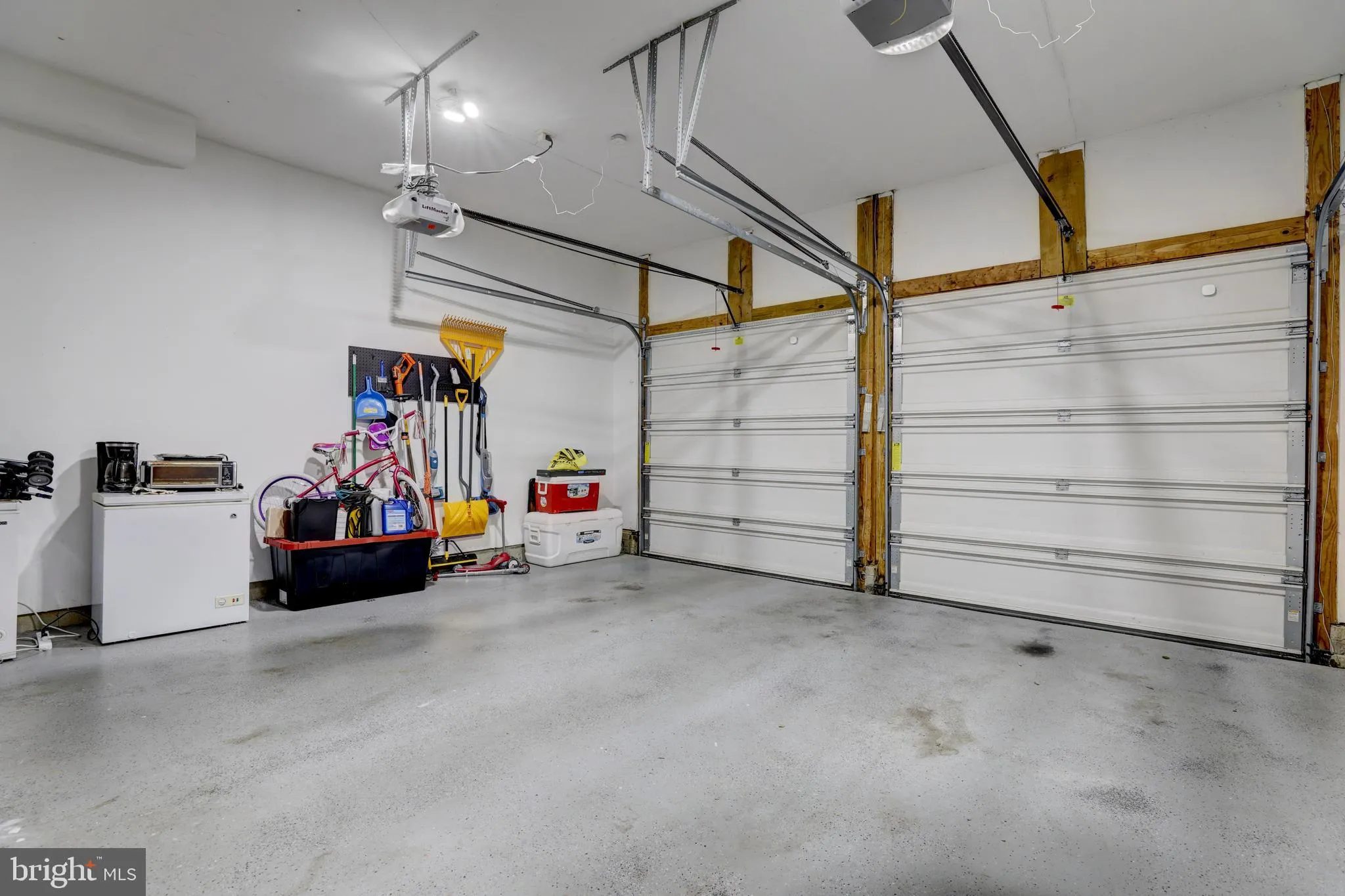 Perry Hall, Maryland 21128, United States, 4 Bedrooms Bedrooms, ,5 BathroomsBathrooms,Residential,Contingent,121475