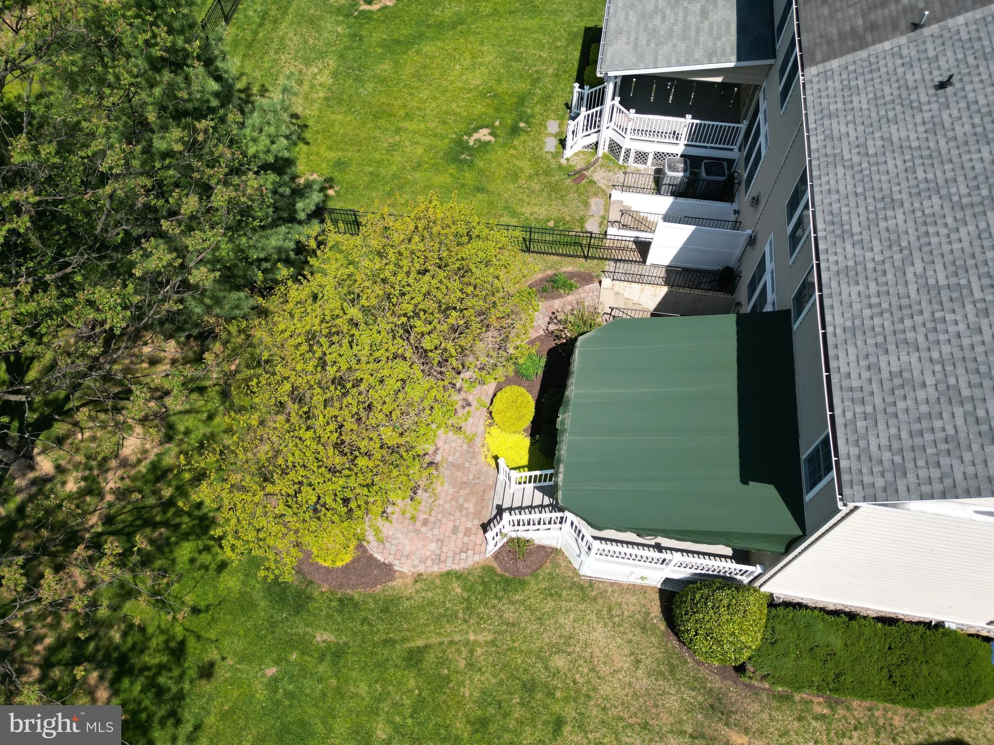 Perry Hall, Maryland 21128, United States, 4 Bedrooms Bedrooms, ,5 BathroomsBathrooms,Residential,Contingent,121475