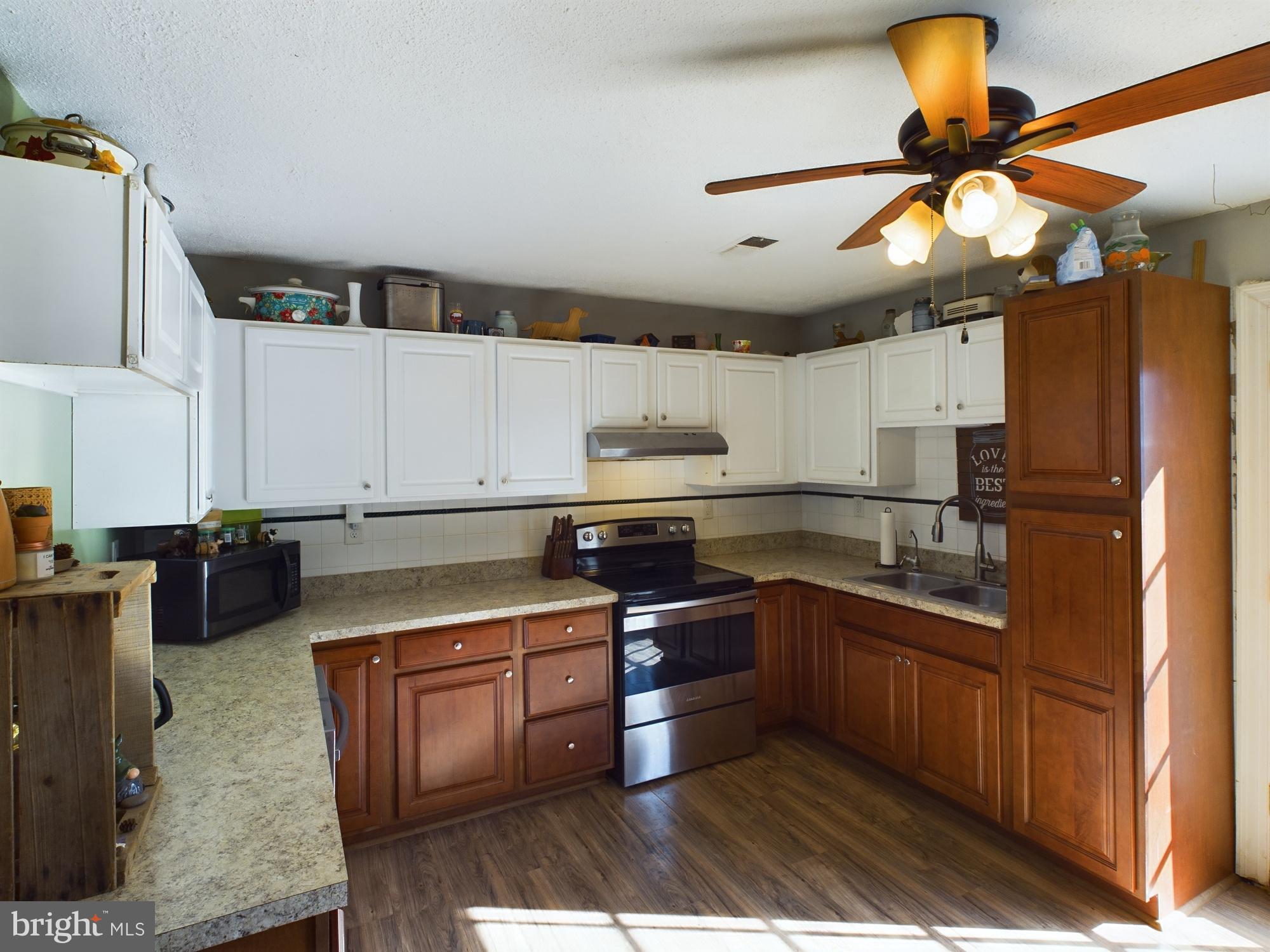 HIDDEN RIVER - Residential