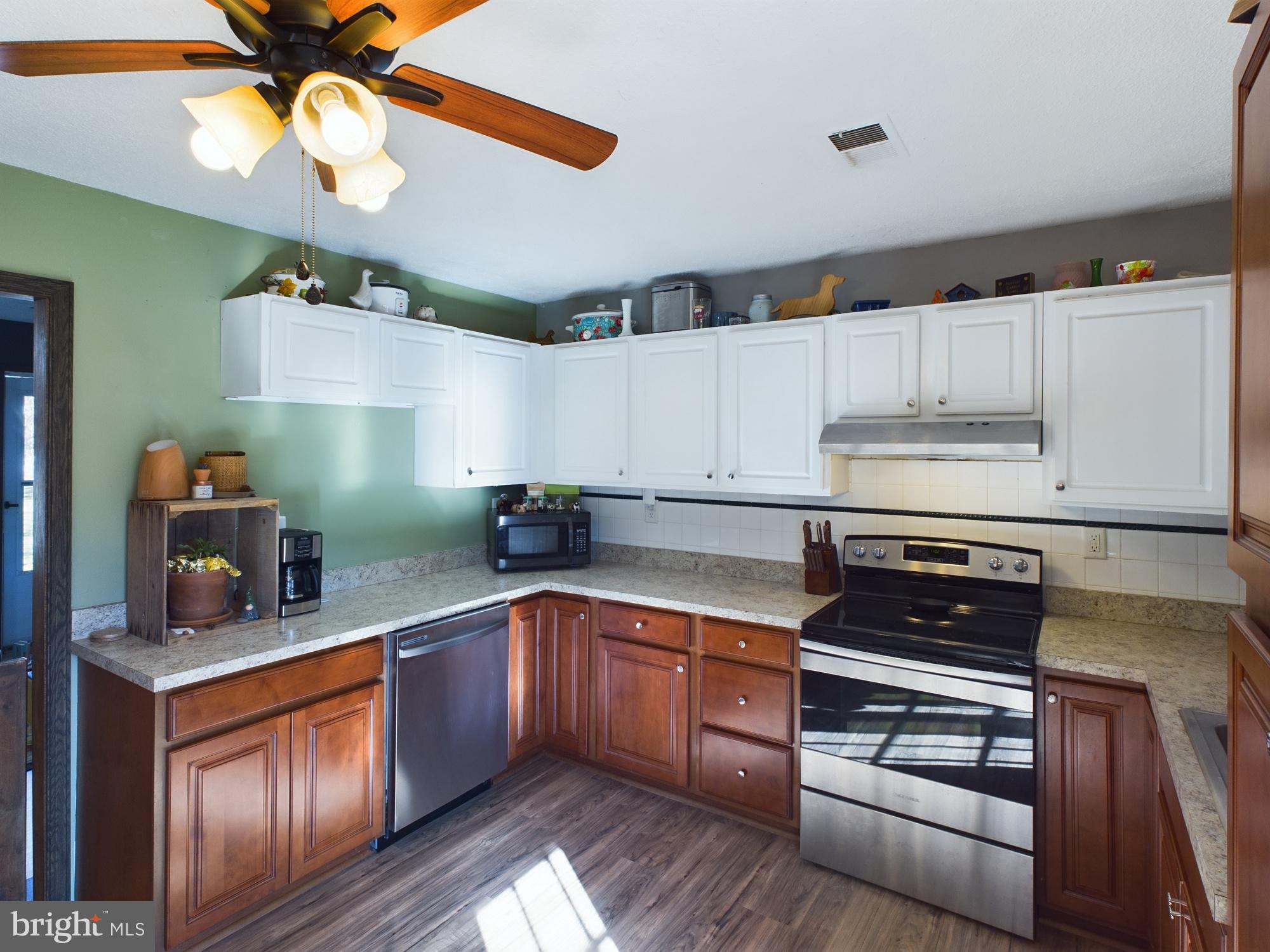 HIDDEN RIVER - Residential