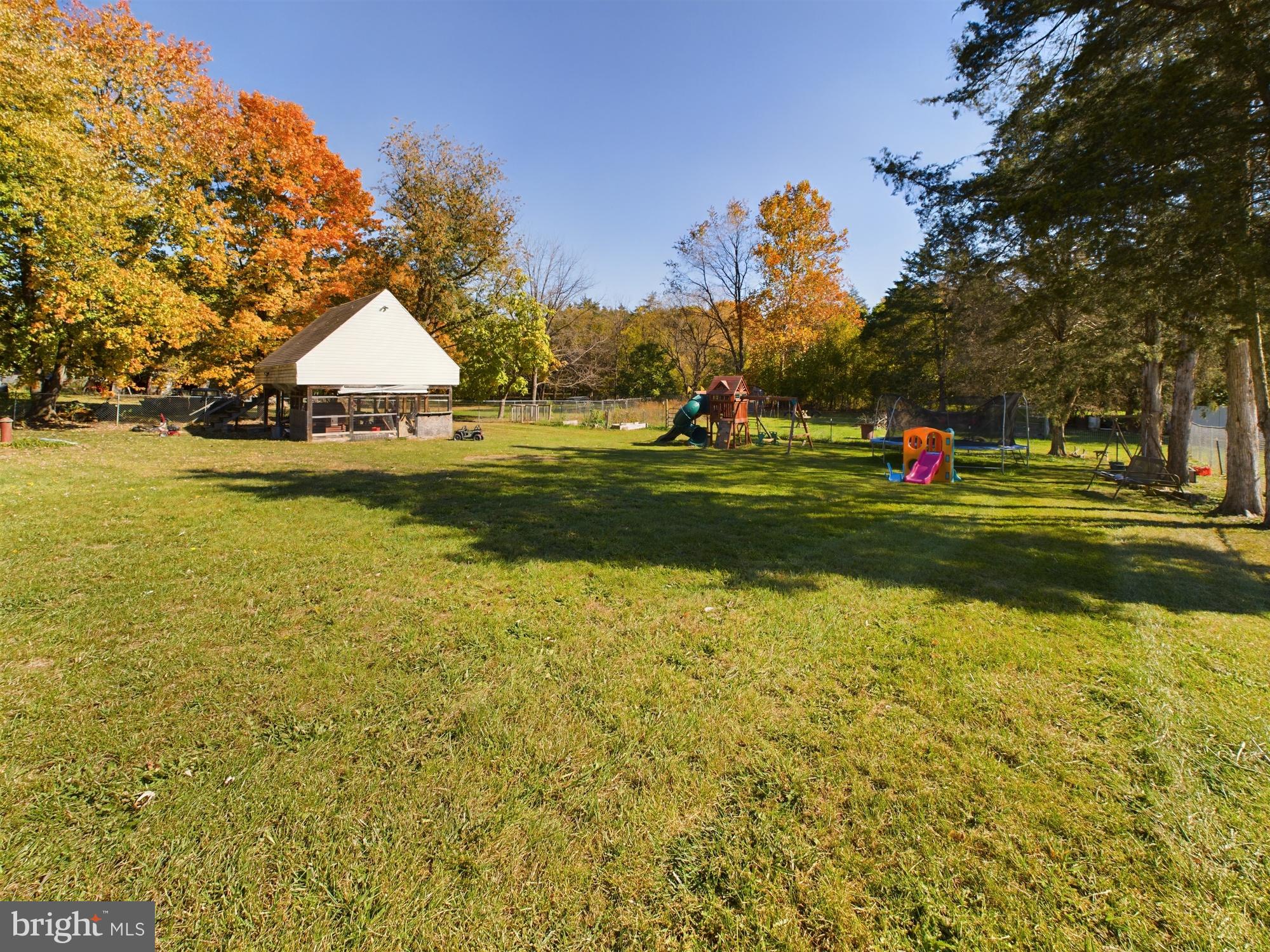 HIDDEN RIVER - Residential