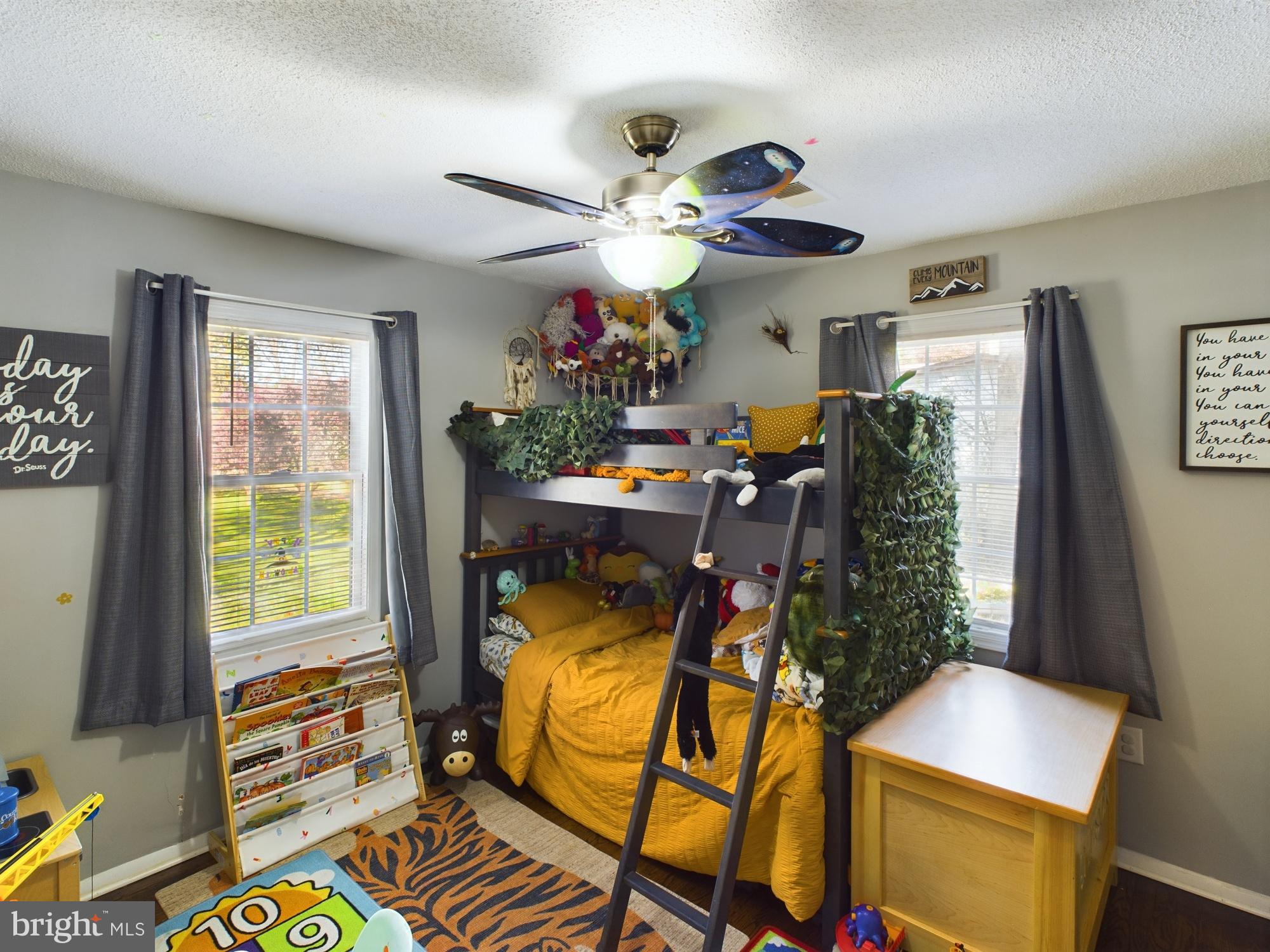 HIDDEN RIVER - Residential