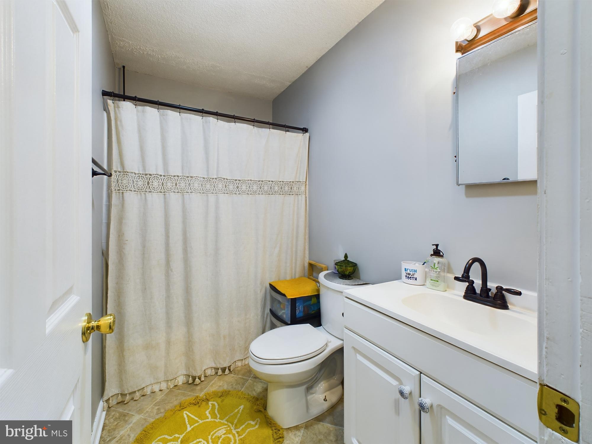 HIDDEN RIVER - Residential