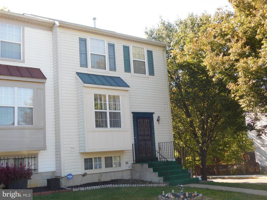 This end-unit townhome offers three levels of living space with a nice deck and fenced-in yard. Parks and playgrounds nearby and conveniently located near the Commander's Stadium, I495, Metro Station, buses, new shopping centers, and Restaurants!