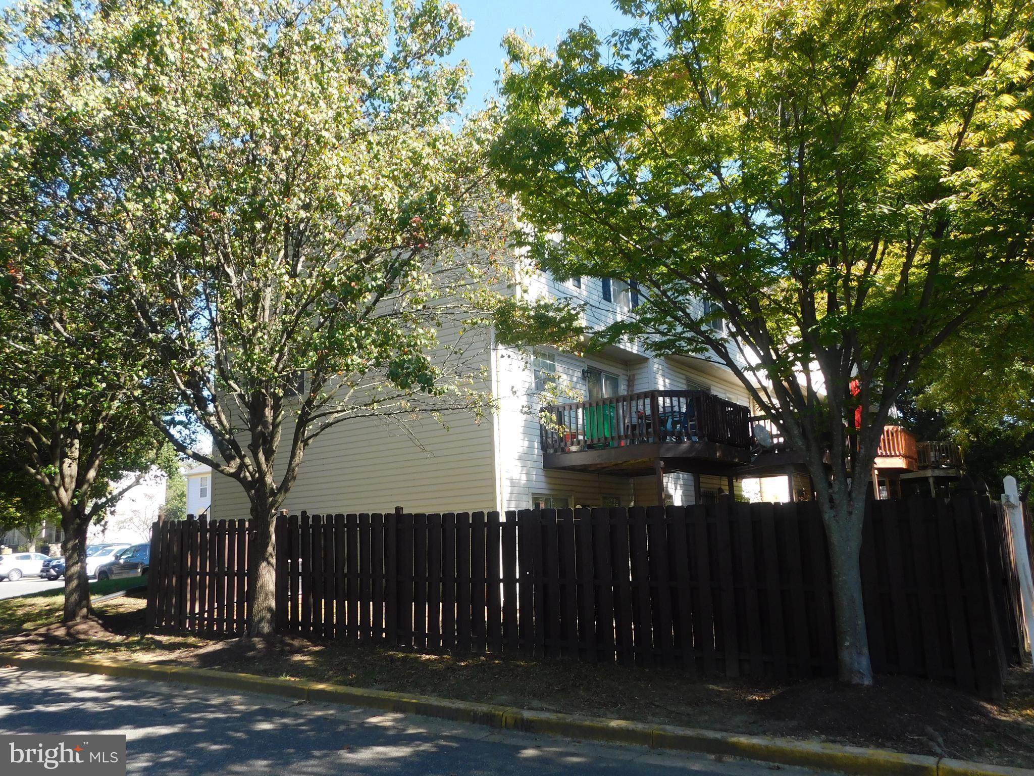 COLONY SQUARE - Residential