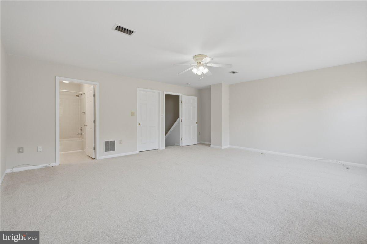 GABLES AT GUNSTON - Residential