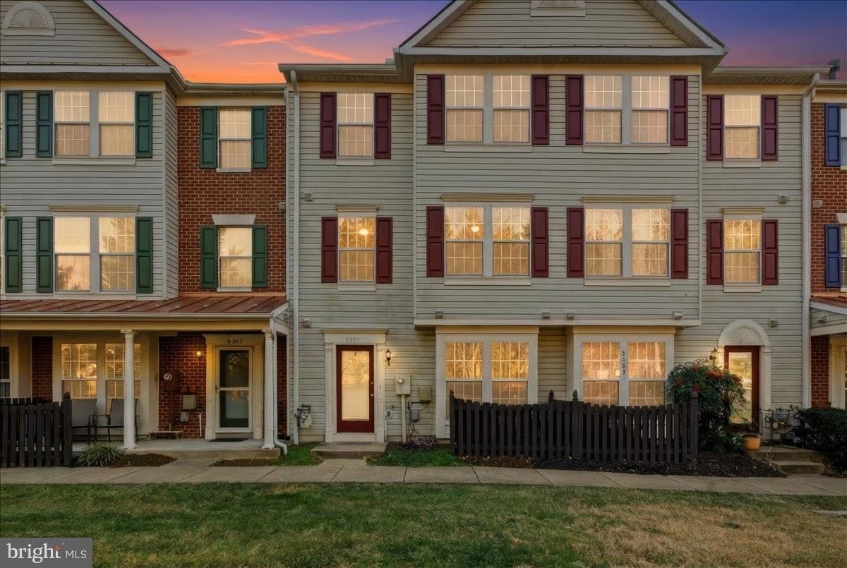 GABLES AT GUNSTON - Residential