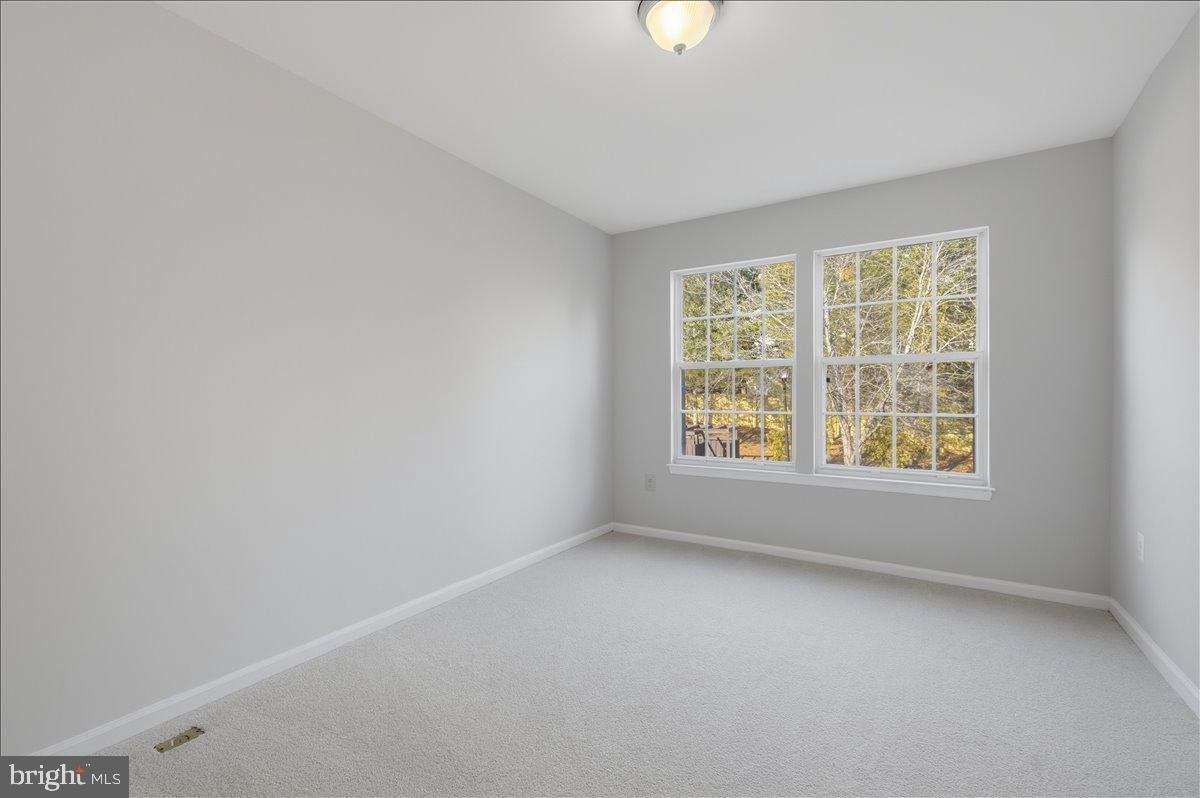 GABLES AT GUNSTON - Residential