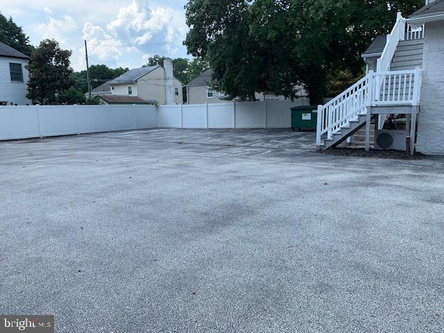 918 N PROVIDENCE ROAD