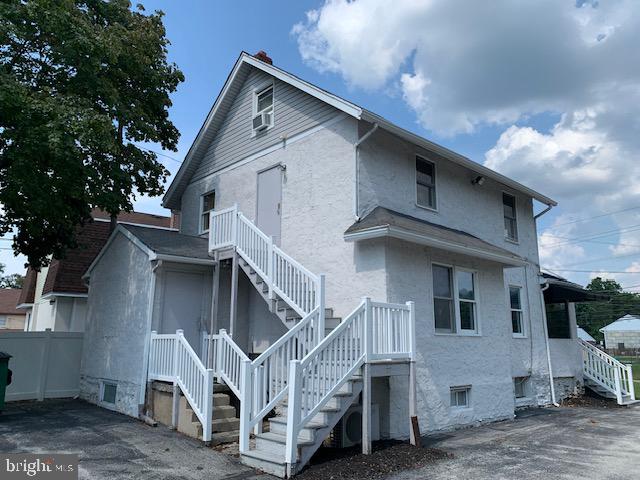 918 N PROVIDENCE ROAD