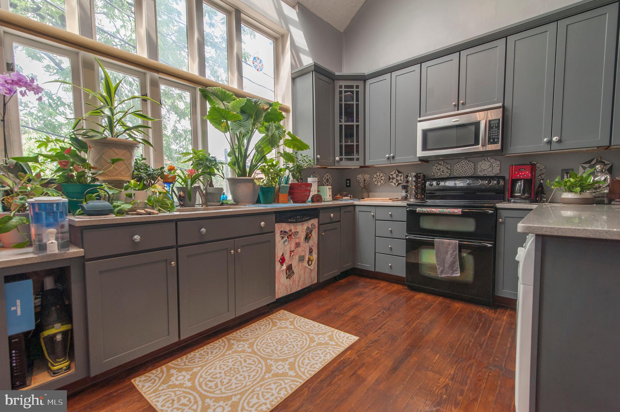 MOUNT VERNON PLACE HISTORIC DISTRICT - Residential