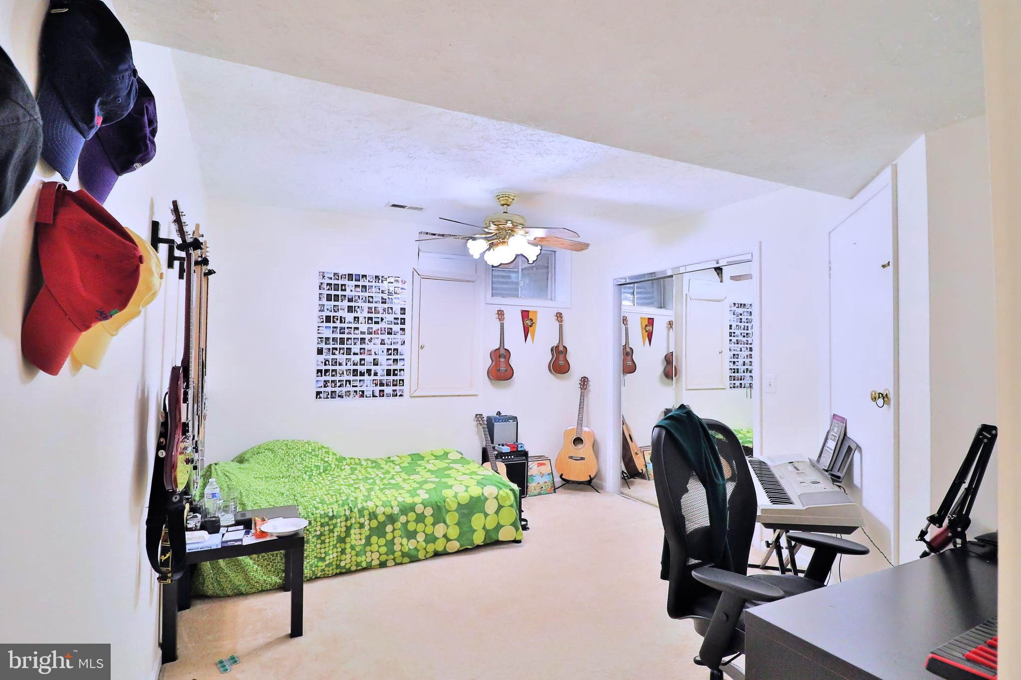 NEWINGTON WOODS WEST - Residential Lease