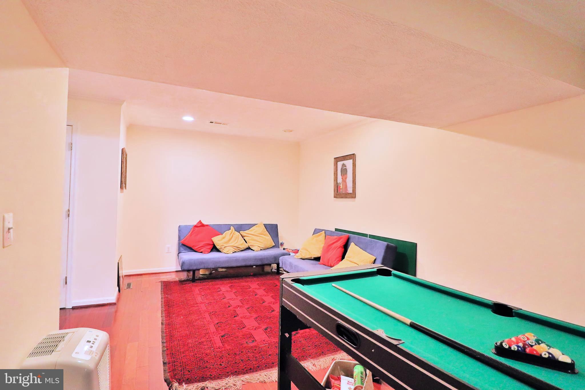 NEWINGTON WOODS WEST - Residential Lease