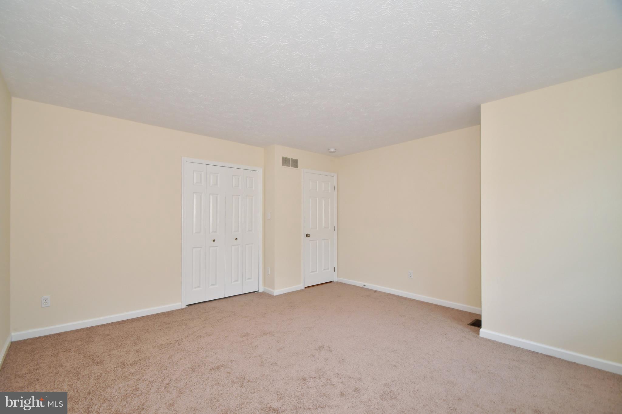 RIVERSIDE - Residential