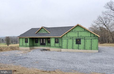 Photo of 51 Holly Estates Drive, GARDNERS, PA 17324 (MLS # PACB2052402)