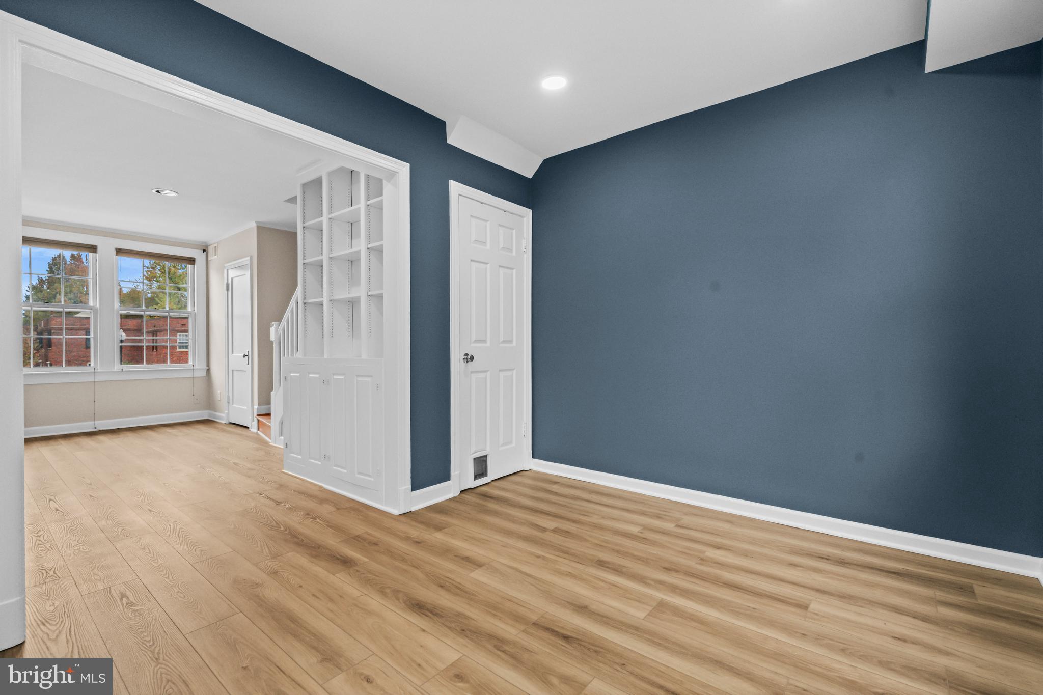 ARLINGTON VILLAGE - Residential