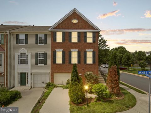 2516 JAMES MAURY DRIVE HERNDON VA 20171