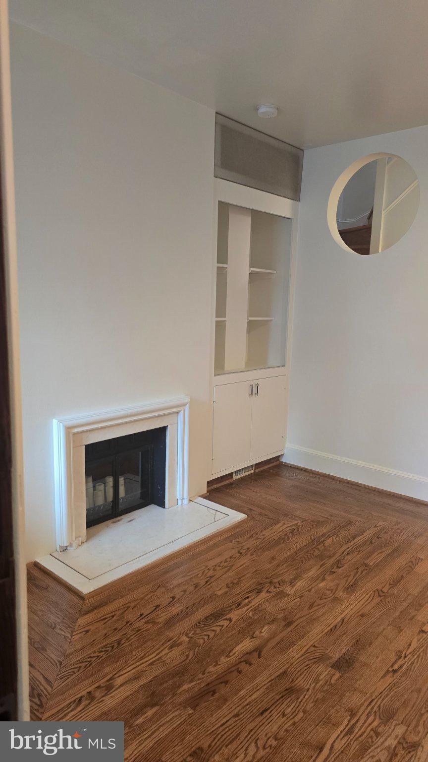 320 14TH STREET NE