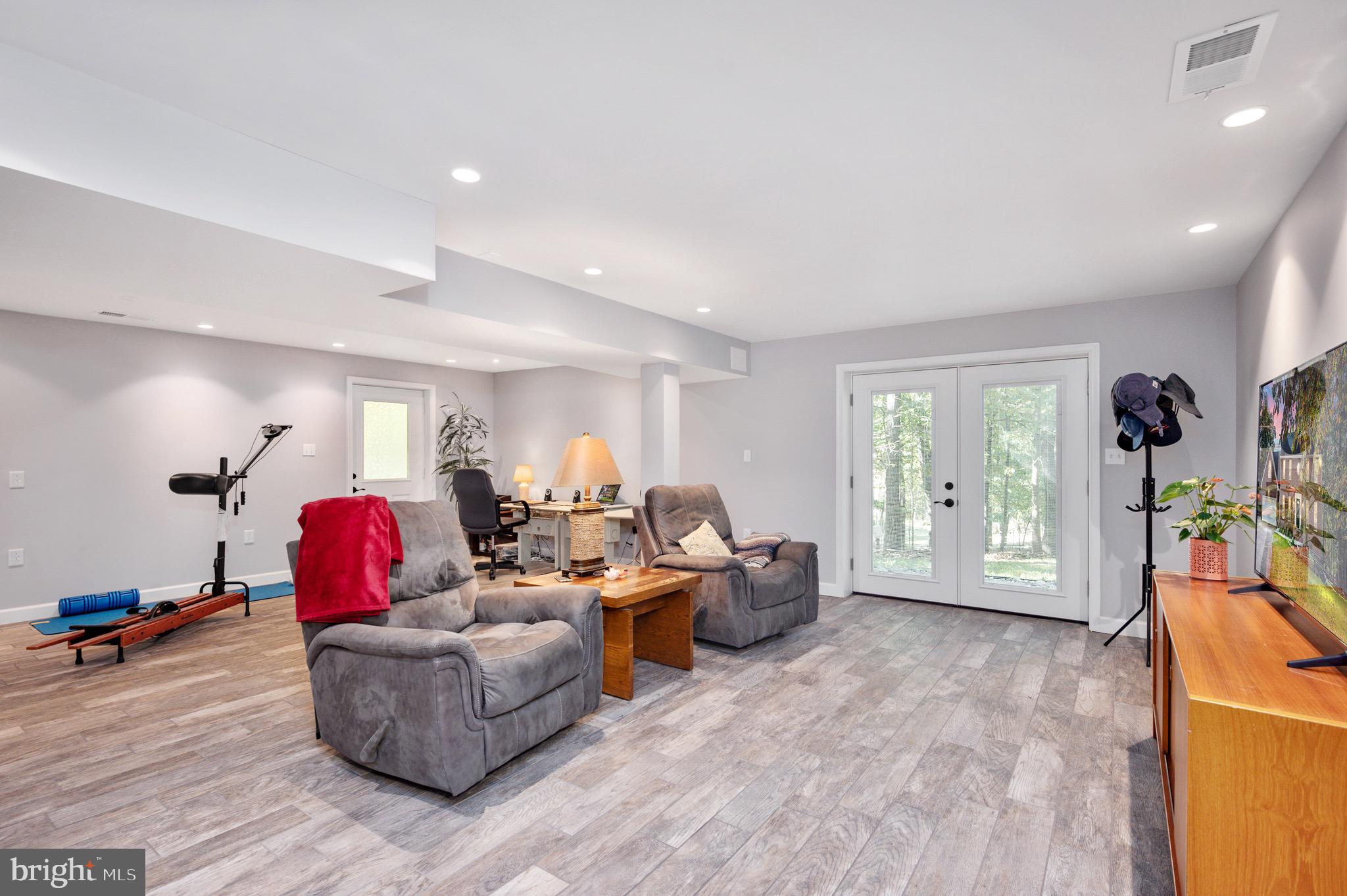 AUBURN MILL ESTATES - Residential