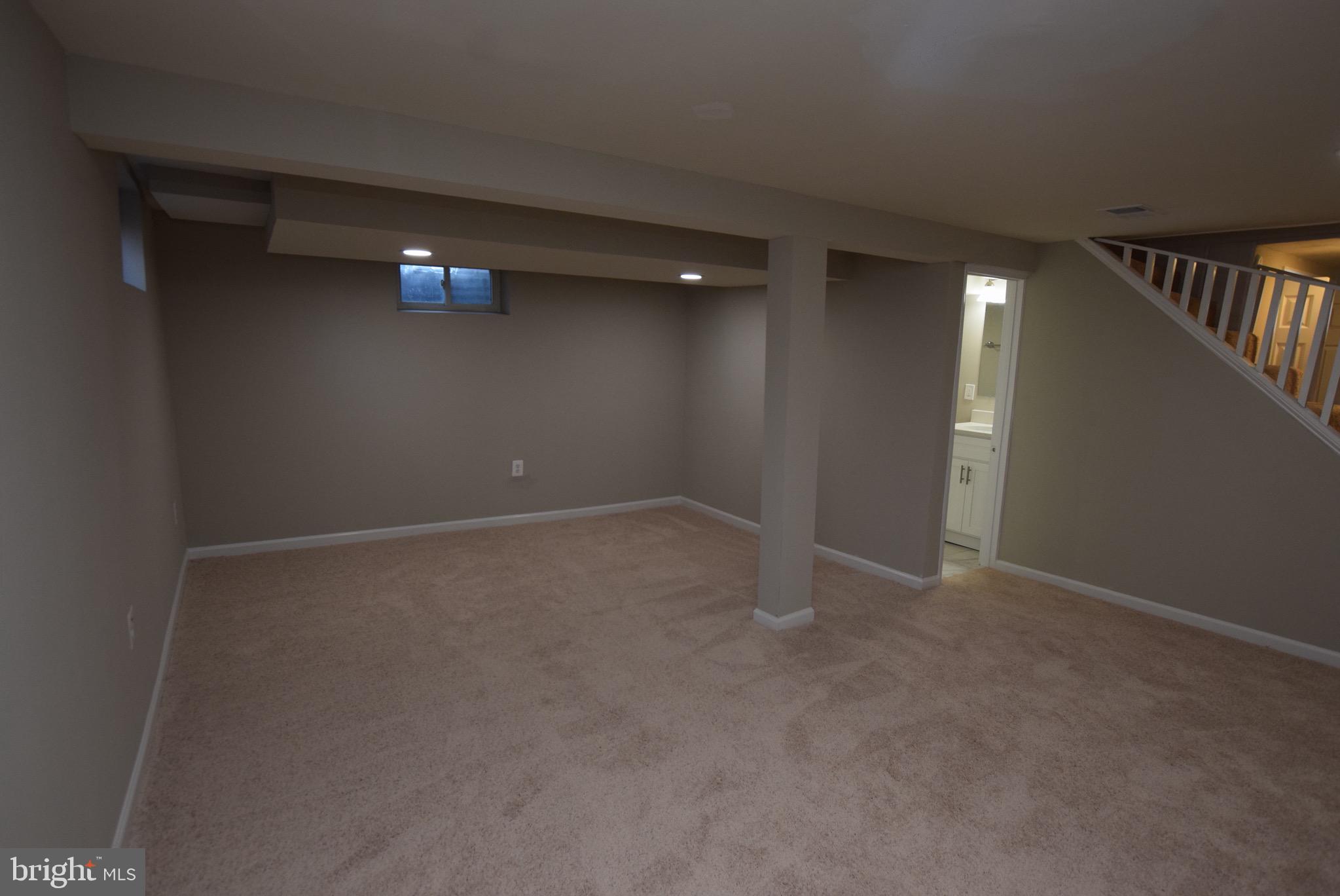 WASHINGTON SUBURBAN HOME - Residential