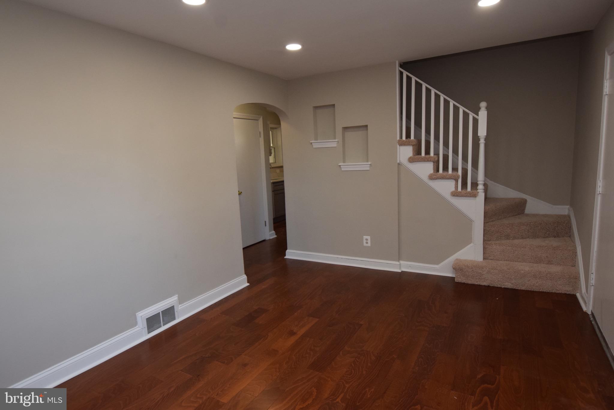 WASHINGTON SUBURBAN HOME - Residential