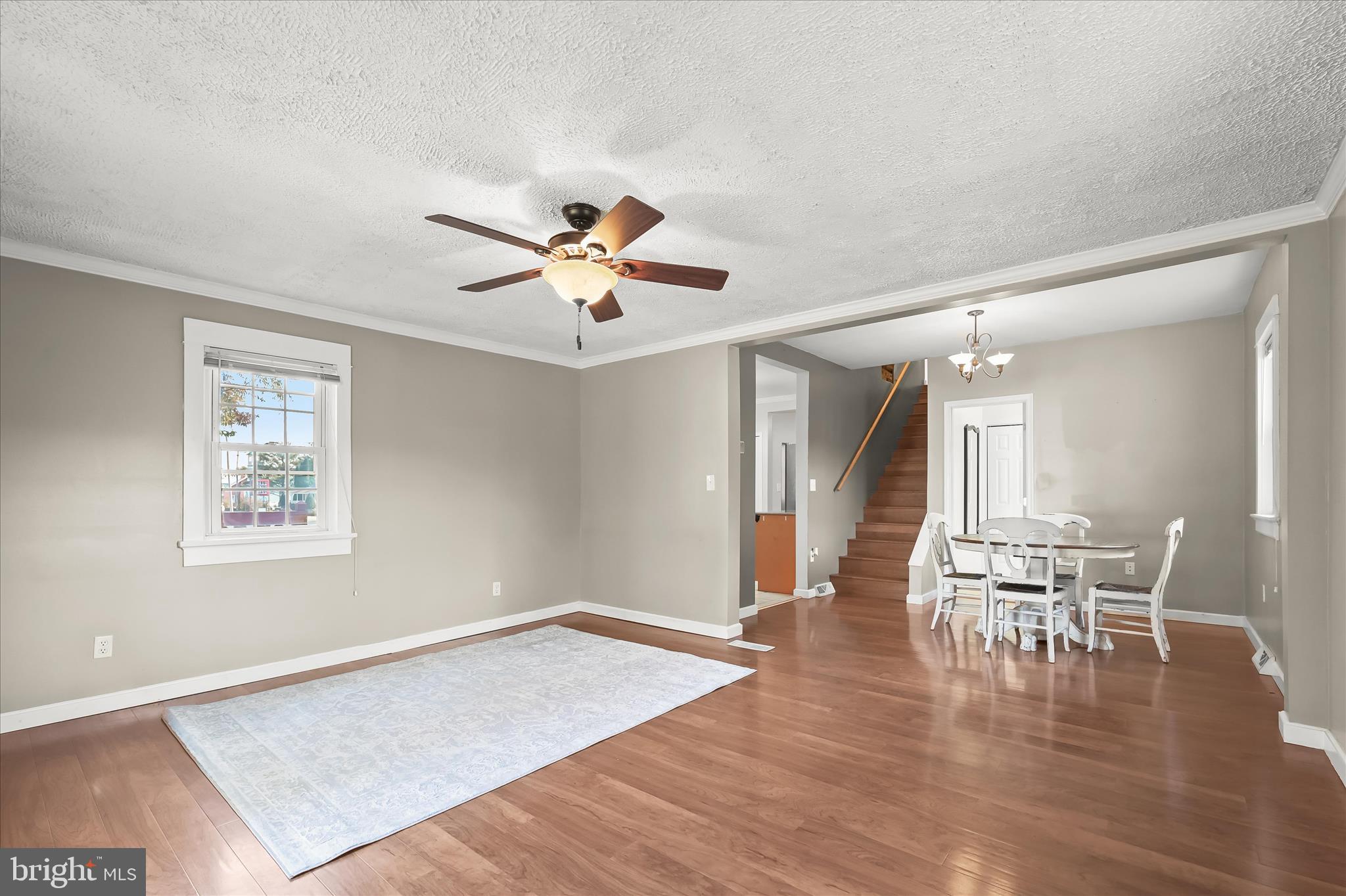 MOUNTAINDALE - Residential