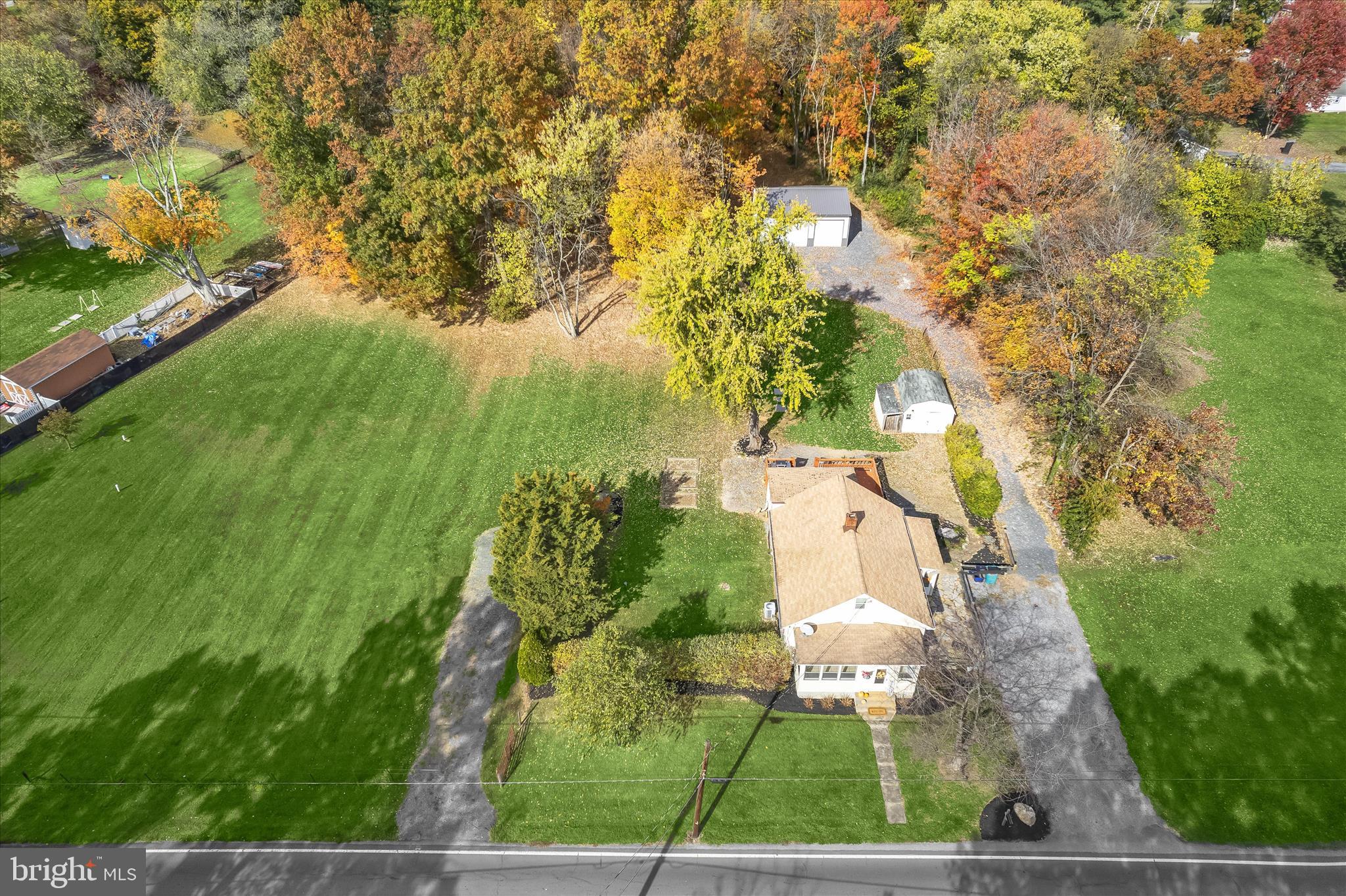 MOUNTAINDALE - Residential