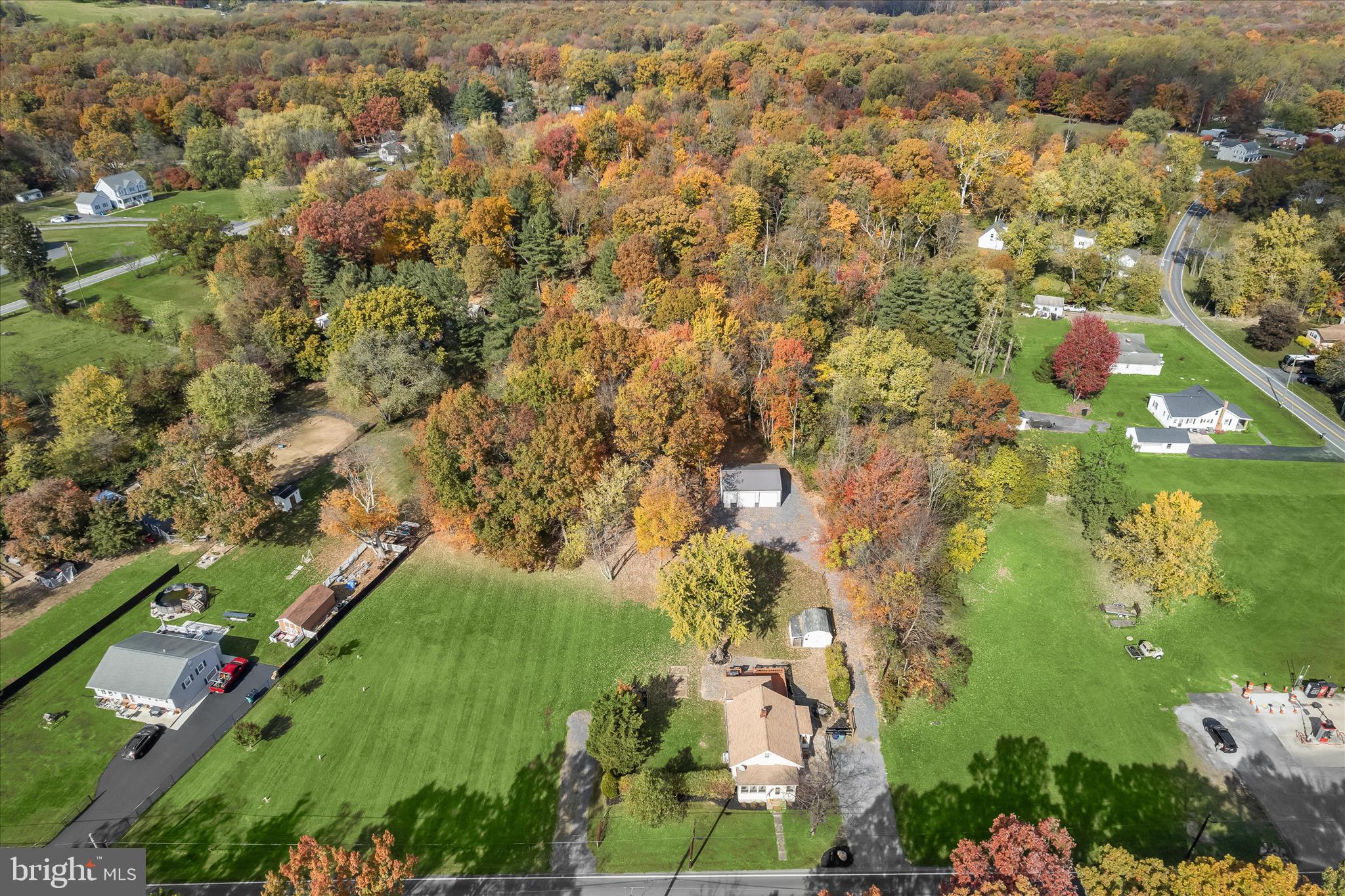 MOUNTAINDALE - Residential