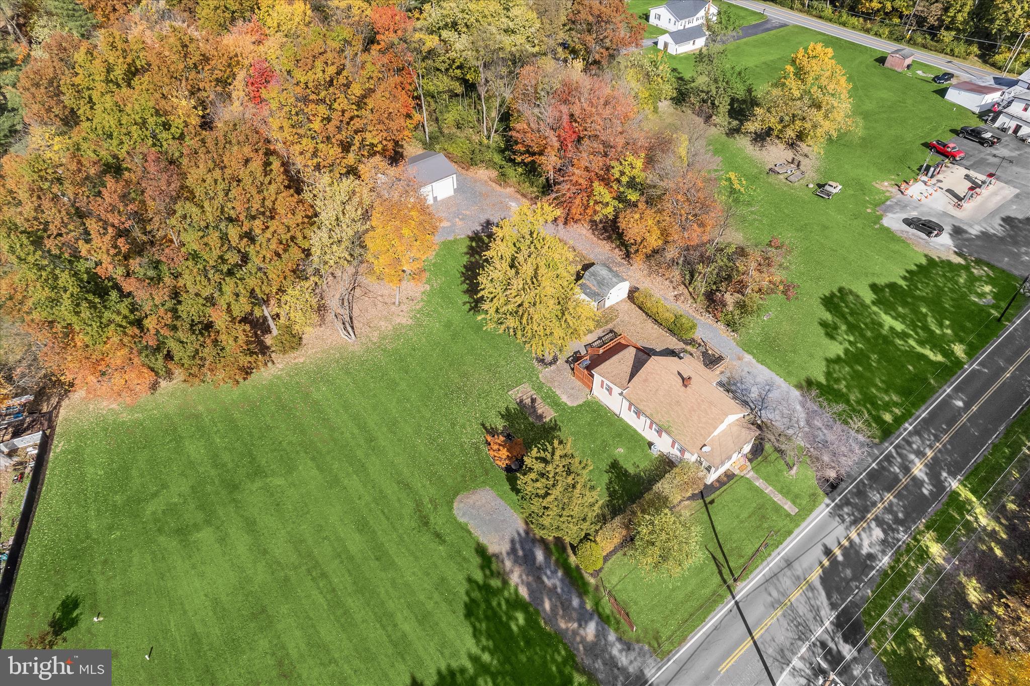 MOUNTAINDALE - Residential