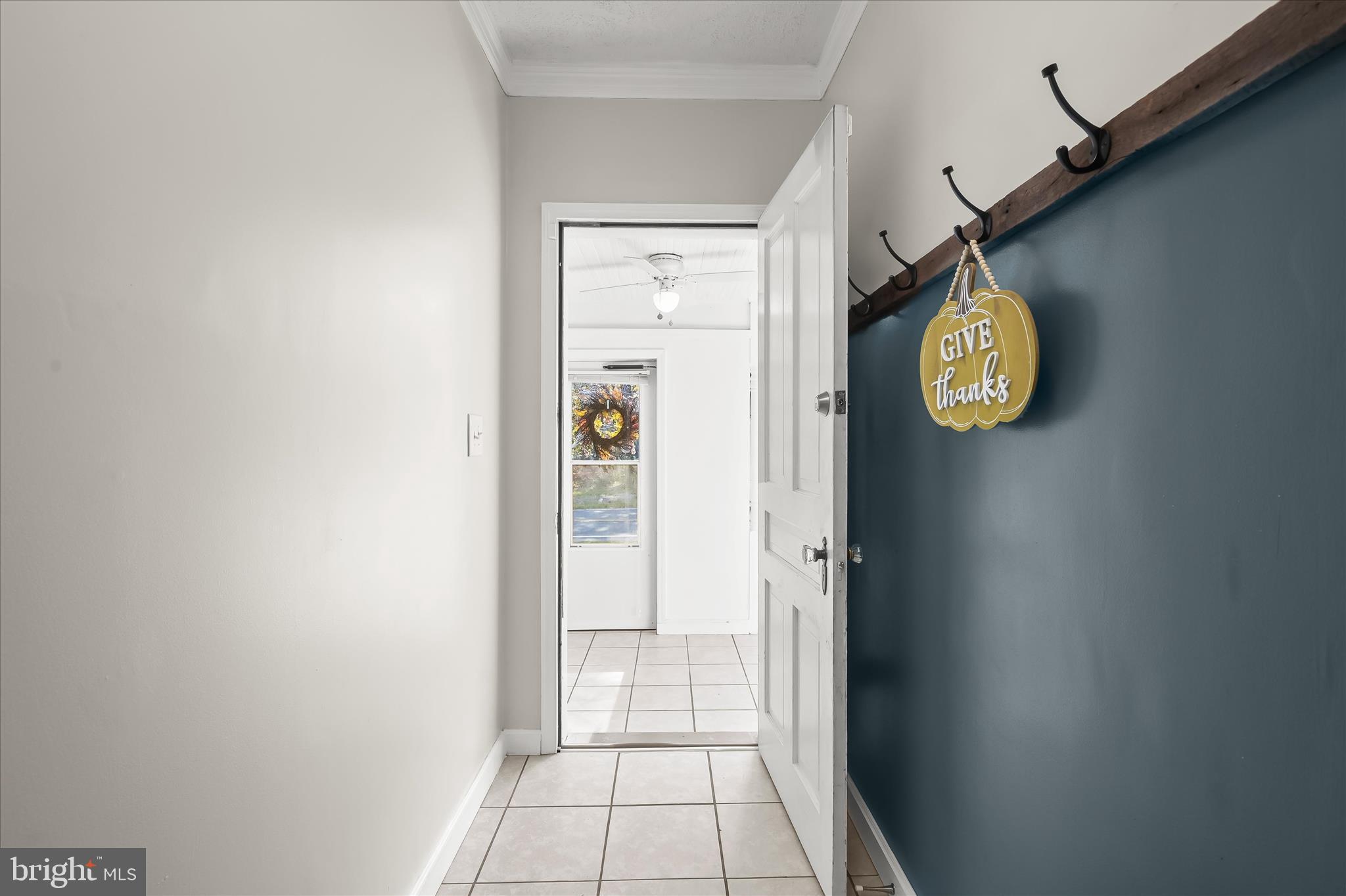 MOUNTAINDALE - Residential