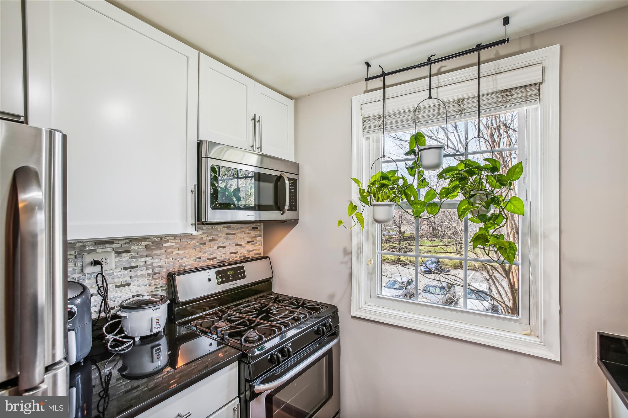 ARLINGTON OAKS - Residential