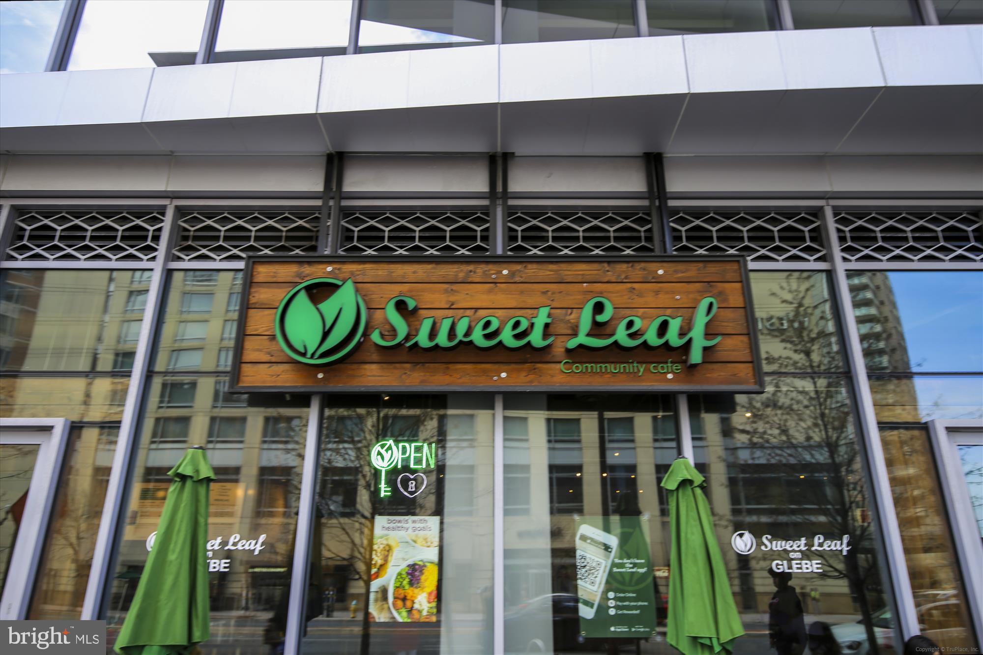 ARLINGTON OAKS - Residential