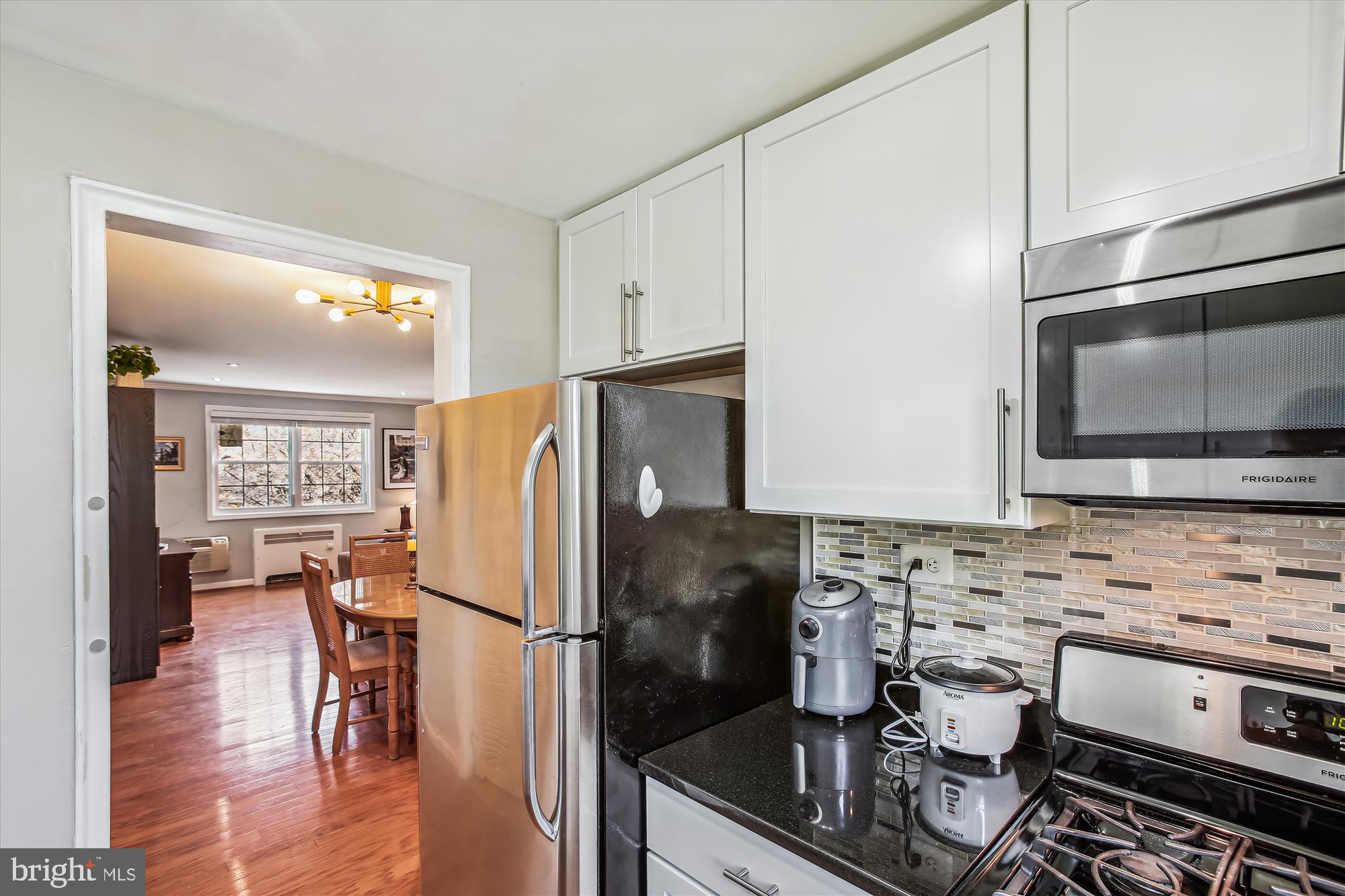 ARLINGTON OAKS - Residential