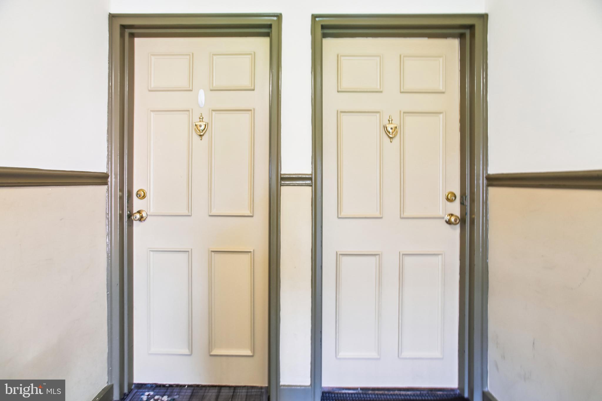 ARLINGTON OAKS - Residential