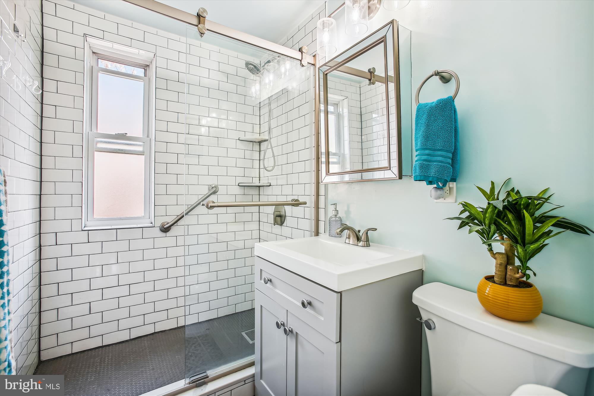 ARLINGTON OAKS - Residential