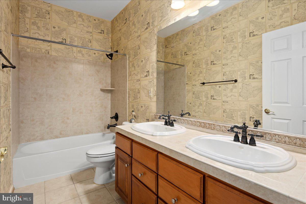 CEDAR BROOKE - Residential