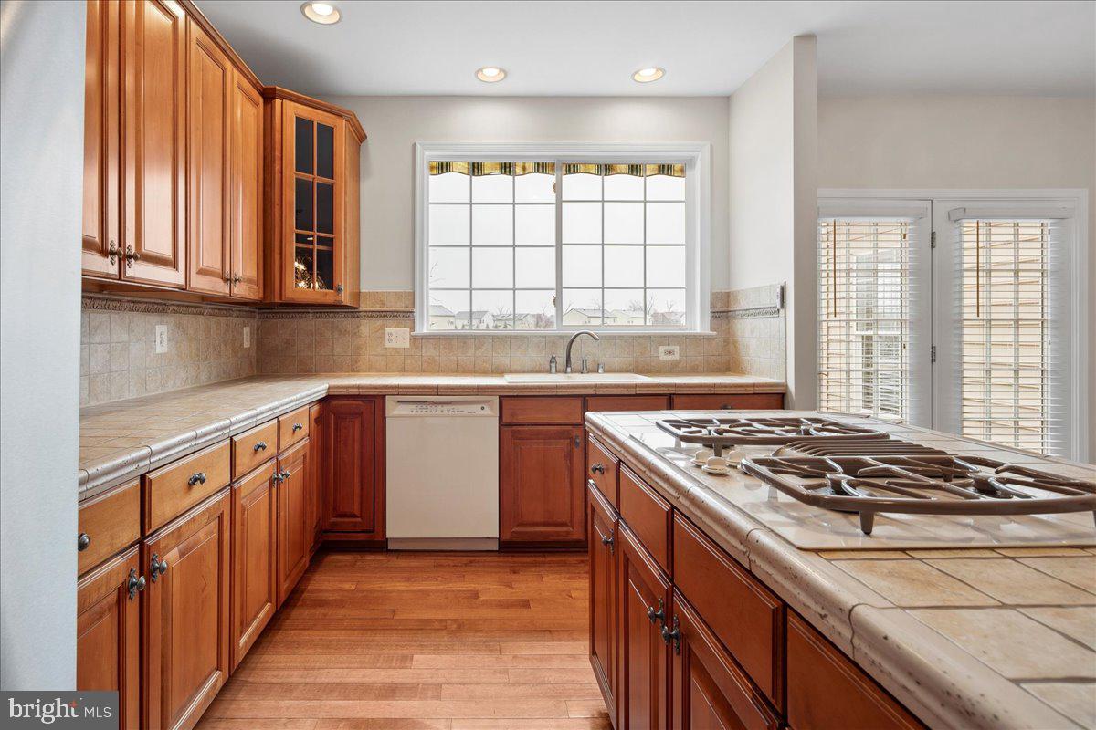 CEDAR BROOKE - Residential